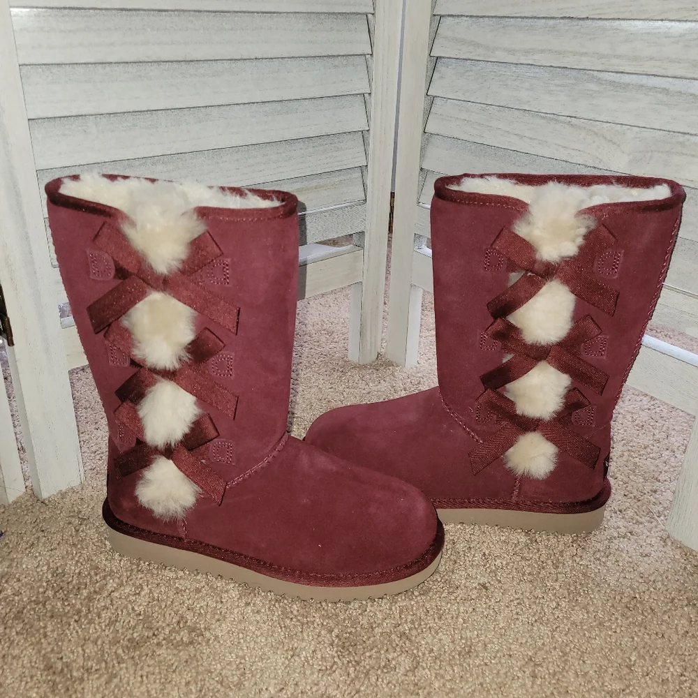 Koolabura by UGG Burgundy Suede Boots with Fur Lining - youth 5‎